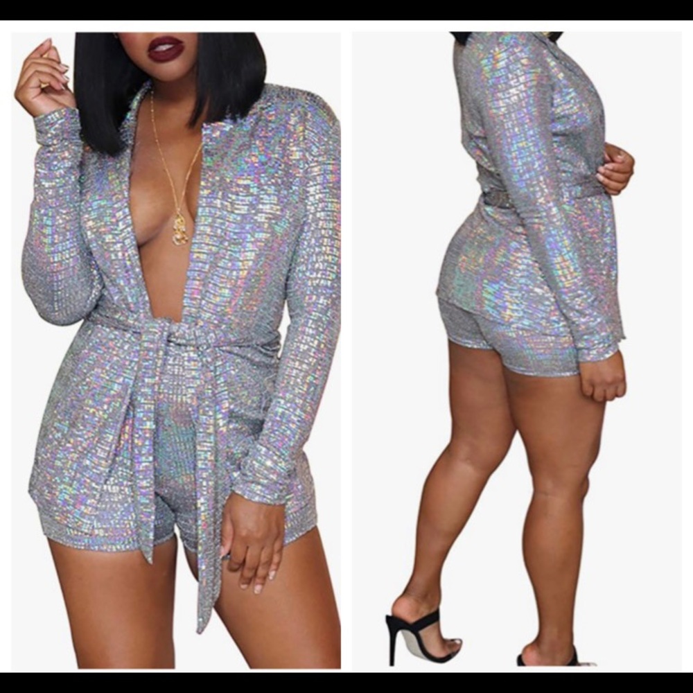NEW Beautiful Two Piece Blazer Set. Silver with Iridescent Sequin Detail. Sz. XL